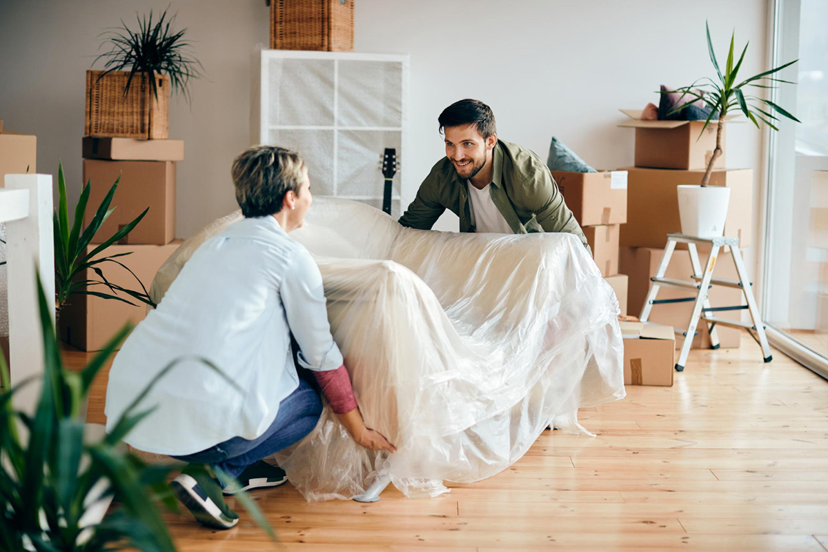 Essential Tips When Moving In With Your Boyfriend