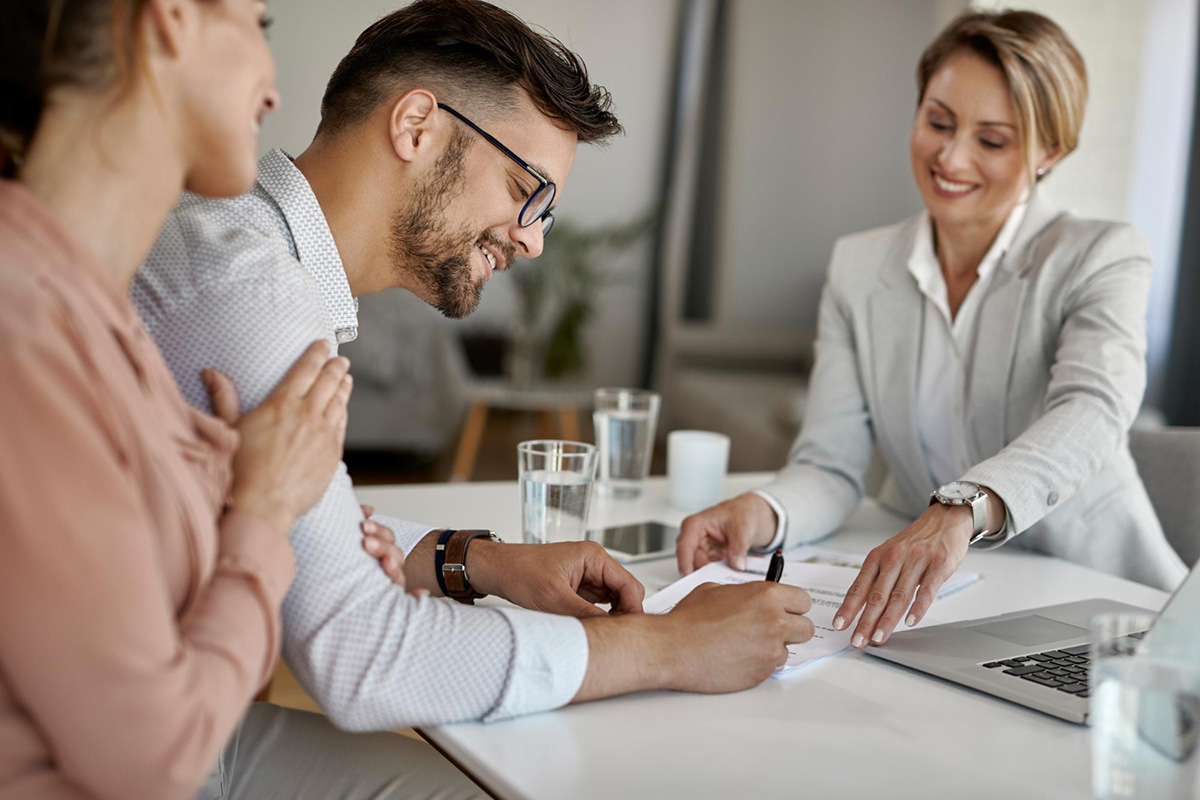Essential Things You Must Do Before Signing a Lease