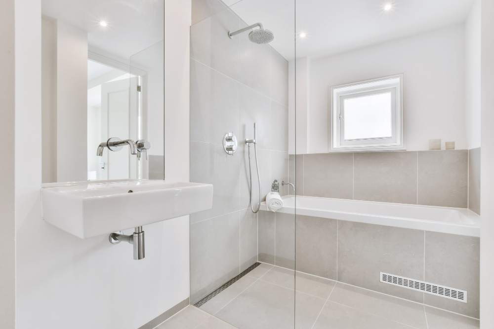 Tips To Make A Small Bathroom Look Bigger