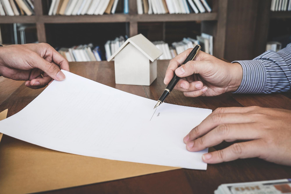 9 Crucial Points To Understand Before Signing a Moving Contract