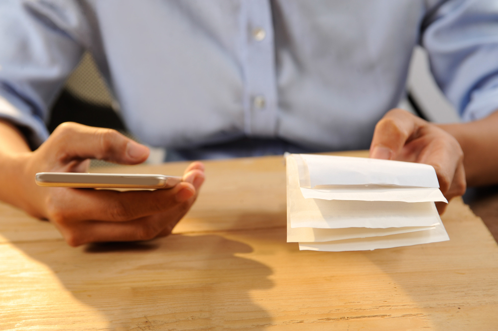 Easy Tips to Lower Your Electric Bill in an Apartment