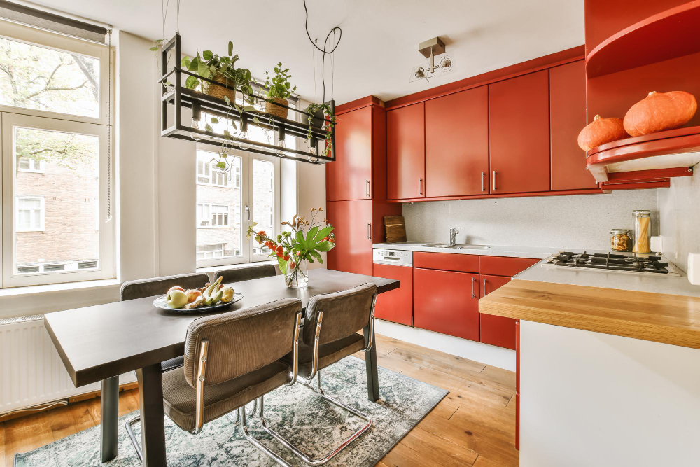How to Decorate an Outdated Kitchen without Breaking the Bank