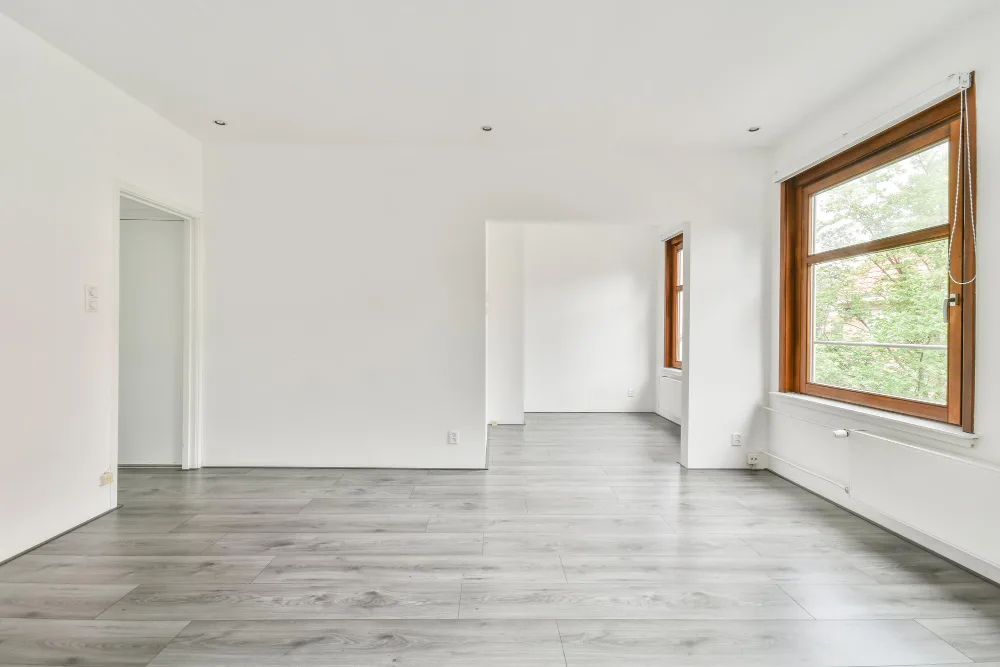 Top Floor vs. Bottom Floor: Which is Better for Your Apartment?